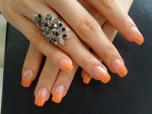 nail art pictures in beauty salon