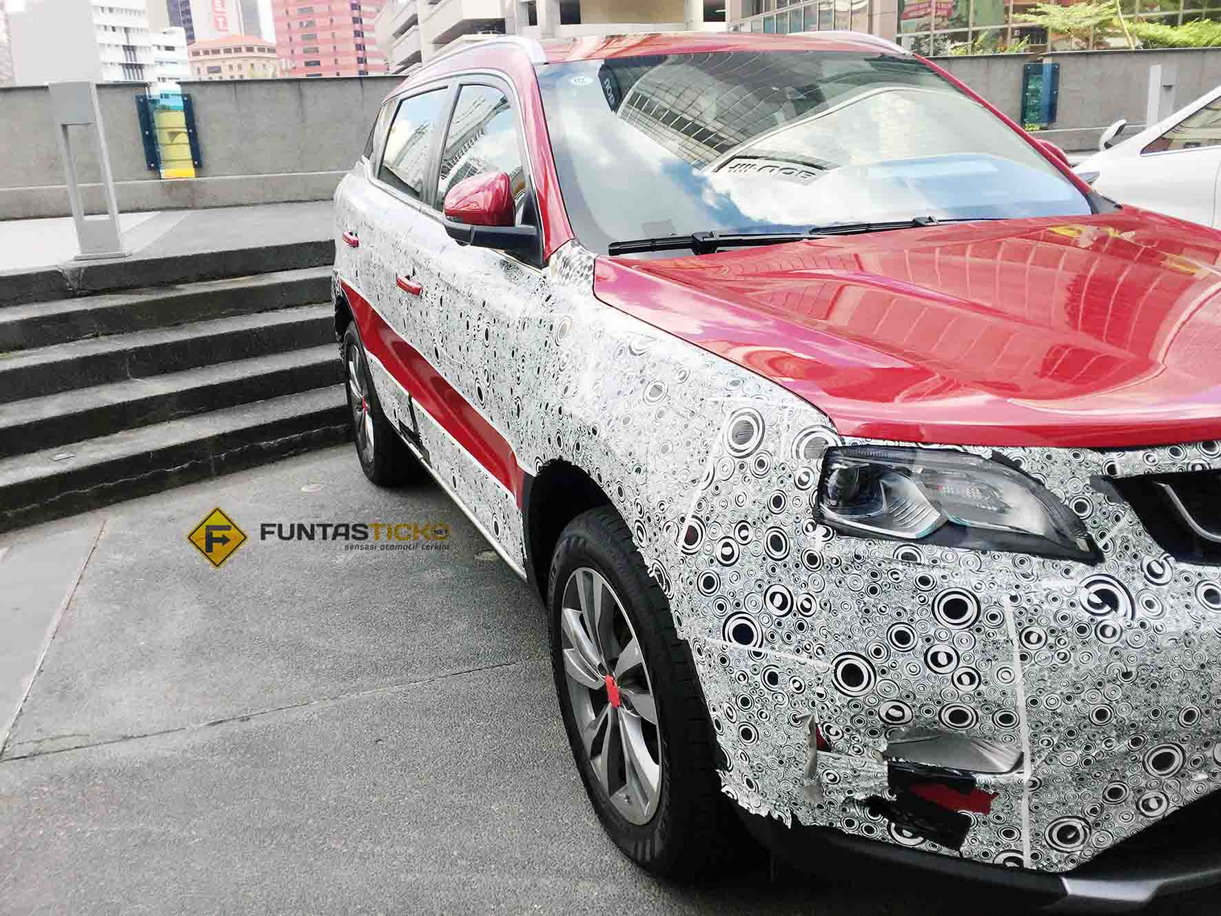 INTIP : SUV Proton buat kemunculan di Menara Bumiputra 