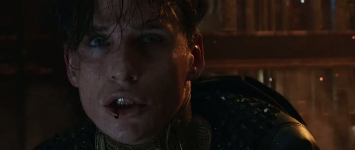 Screen Shot Of Jupiter Ascending (2015) English Movie 300MB Short Size PC Movie