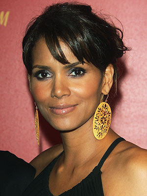 http://evasitoe.files.wordpress.com/2008/02/halle_berry.jpg