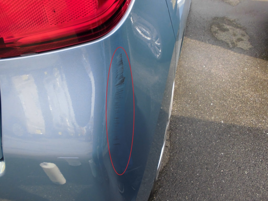 コンパウンド磨き バンパーの擦り傷を簡単に消す方法と注意点 車修理 キズ へこみ 板金塗装の情報満載ブログ