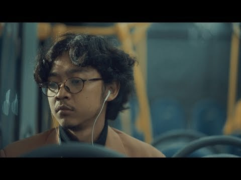 Lirik Lagu Pamungkas - I Love You But I'm Letting Go Dan Terjemahan