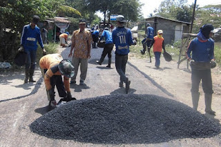 Pemerintah Desa Widasari Terus Benahi Infrastruktur Jalan