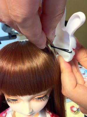 お面のつけ方 その1 Alba Doll
