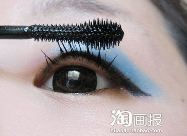 How Makeup Transformed This Girl