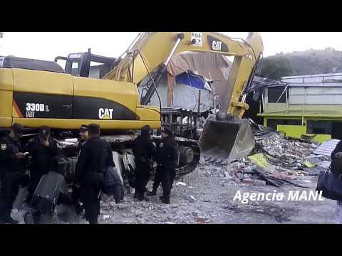 Desalojan a vecinos por obras de Mexicable en San Andrés 