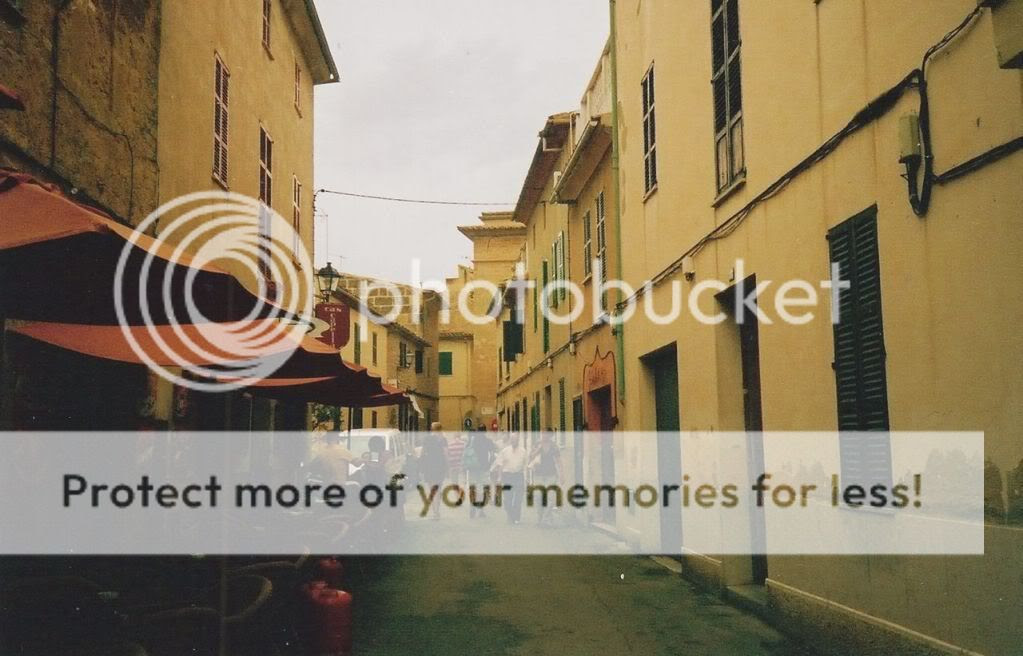 Happy Daisy Spain Film 35mm