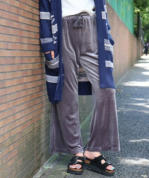 最旬可愛い ベロアパンツ の色別レディースコーディネートまとめ Odecomart Blog