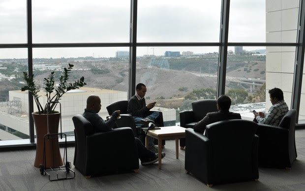 http://s.glbimg.com/po/tt/f/620x388/2013/01/22/2_reuniao_ceu_aberto_qualcomm_san_diego.jpg