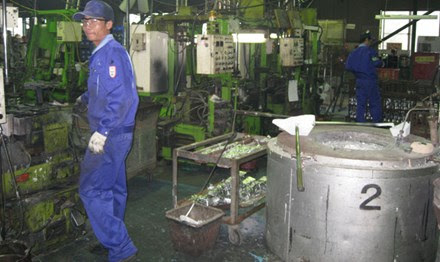 Đi lao động nước ngoài: Tranh giành hợp đồng, người lao động lãnh đủ - 1