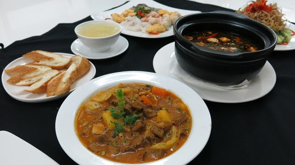 mở quán ăn chay kinh doanh, 1 vốn 4 lời