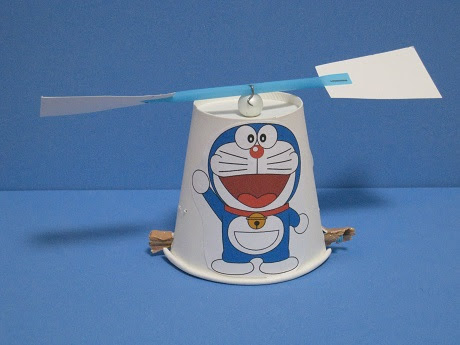 紙コップで工作４ ゴム動力 自由工作 もぽにゃのらぼらとり