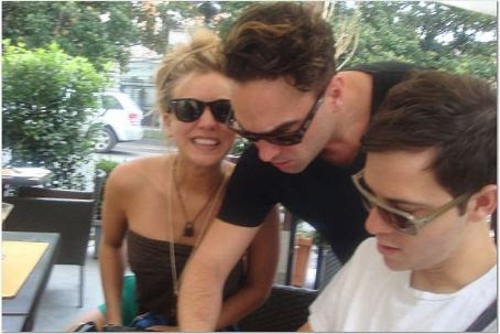Johnny Galecki and Kaley Cuoco in Rome 2008 Johnny Galecki and Kaley Cuoco in Rome 2008