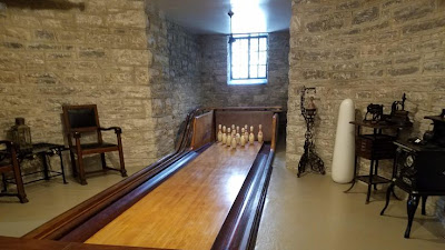 How To Make A Mini Bowling Alley