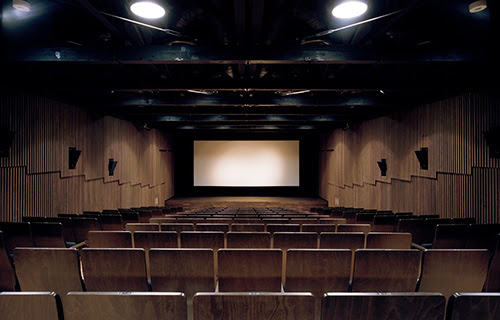 Movie Theatre 倉庫リノベーション Make Alternative Space 倉庫リノベーションで実現する創造空間