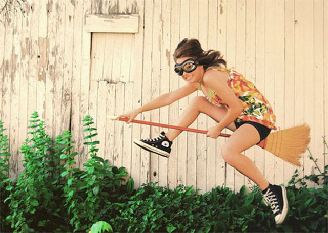 Incredible Forced Perspective Photos-01