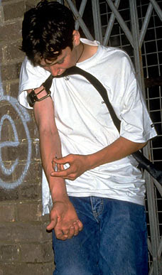 Drug Addiction - Kicking The Habit And Live Life Again
