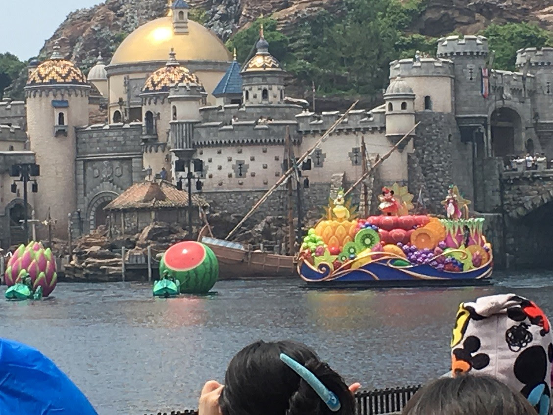 東京ディズニーシー１ ５ ミニーのトロピカルスプラッシュ やじきたの食べたい放題