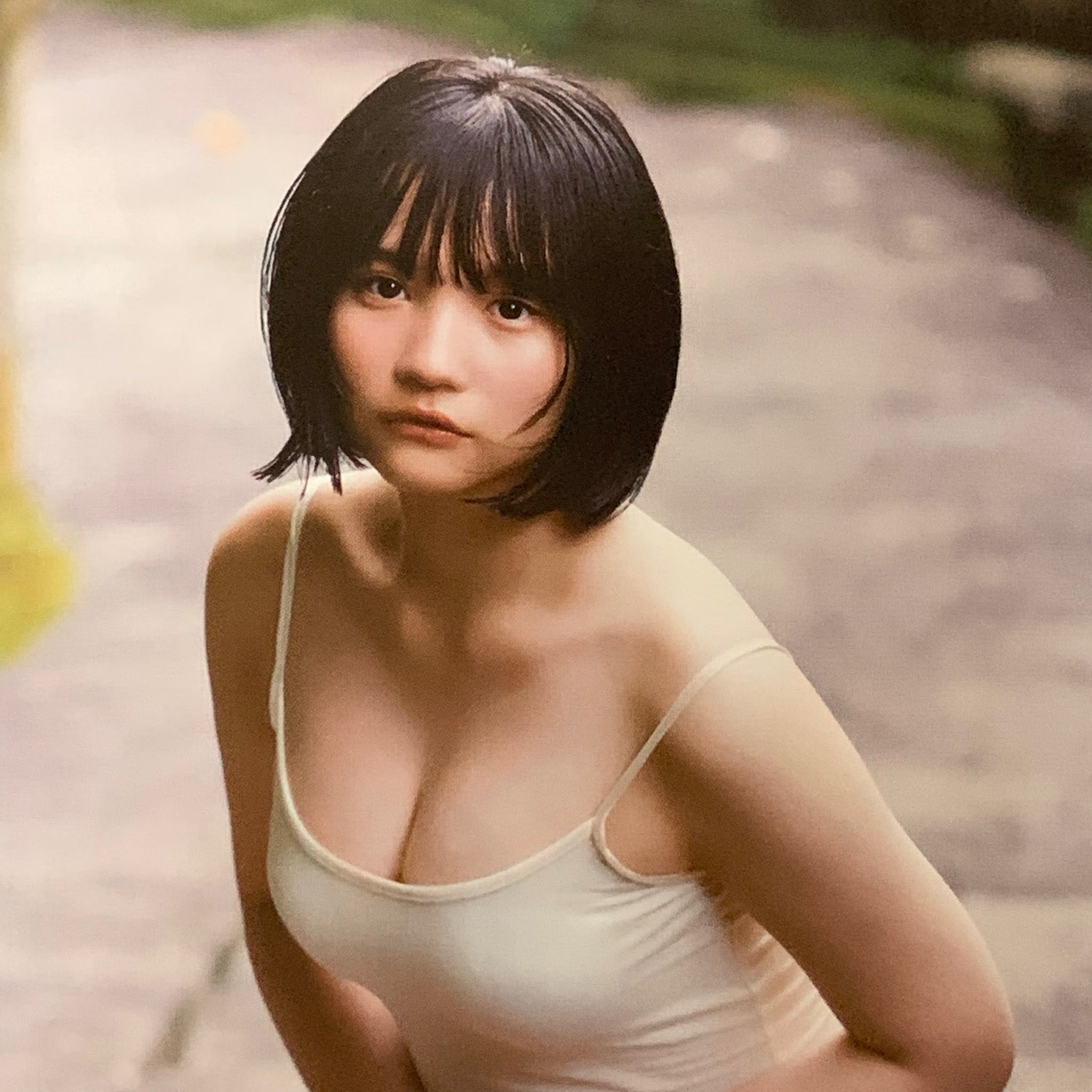 Akb48 新センター 矢作萌夏 1st写真集が初登場2位 3位以下を大きく引き離す売上部数で スーパールーキー ぶりを見せつける ついツイッターさんの日記