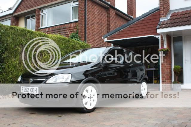 Thread: Black Corsa WHITE SXI ALLOYS, SHOW ME