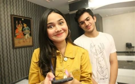rizky nazar  syifa hadju tampil serasi  pagelaran