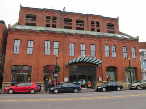 DSW Signs Lease for Third DC Store in Georgetown | PoPville