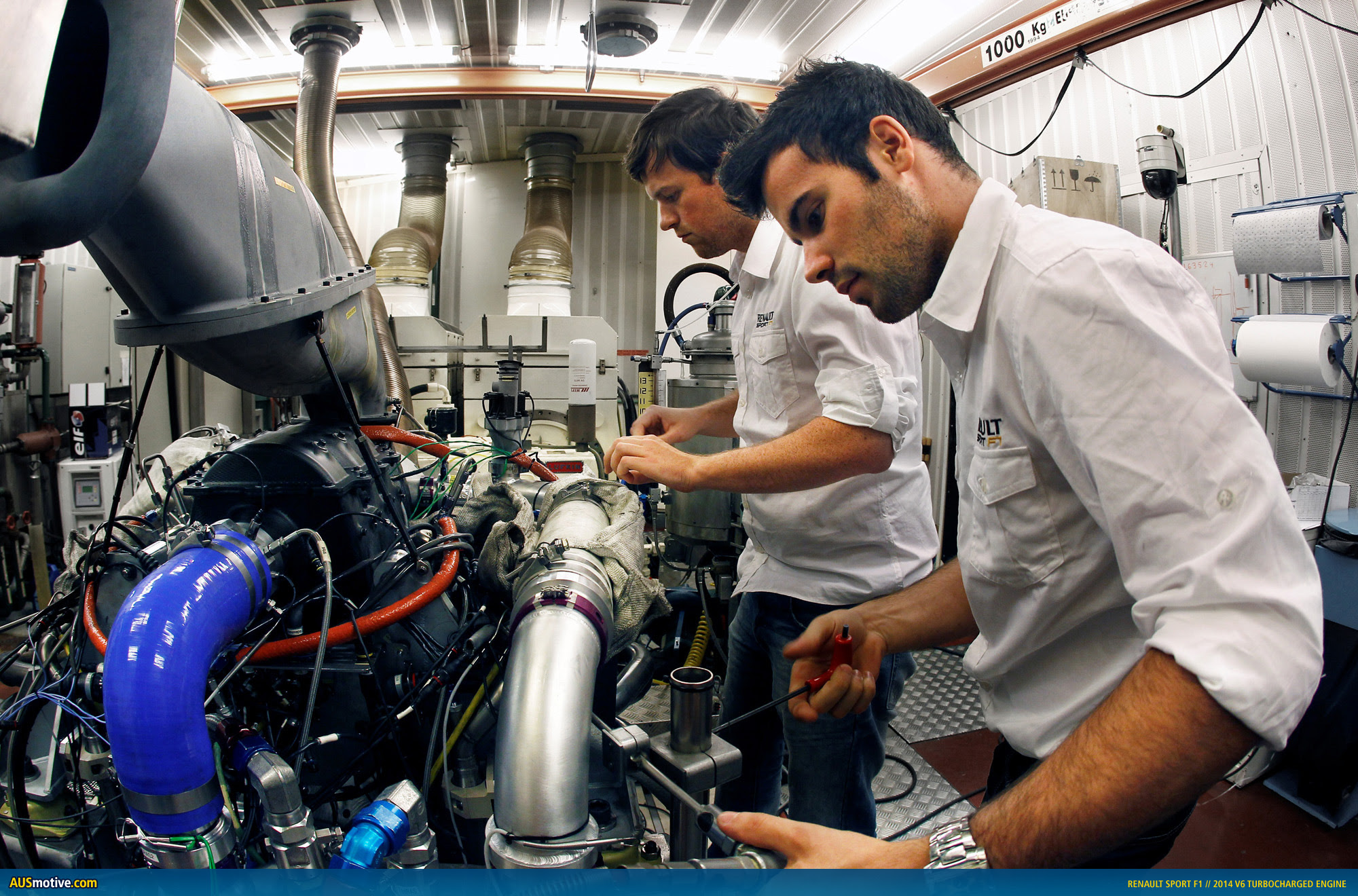 AUSmotive.com » Renault shows off its 2014 F1 V6 "power-unit"