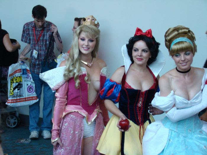 Sexy Disney Princesses (30 pics)