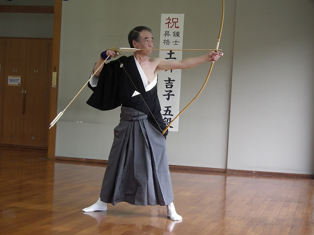 土井吉子五段 錬士昇格祝賀射会 兼平成27年堺弓道協会6月度月例射会 堺弓道協会公式ブログ