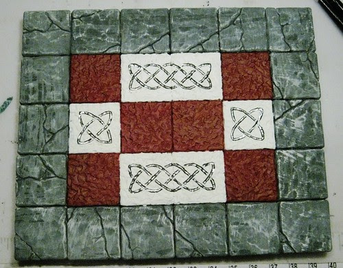 Small floor with Celtic knotwork