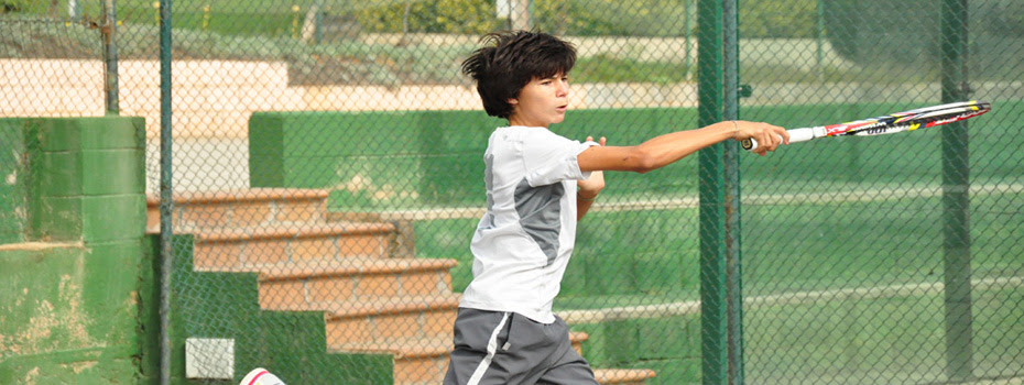 Tennis Mora - Club De Tennis I Pitch Putt Maresme