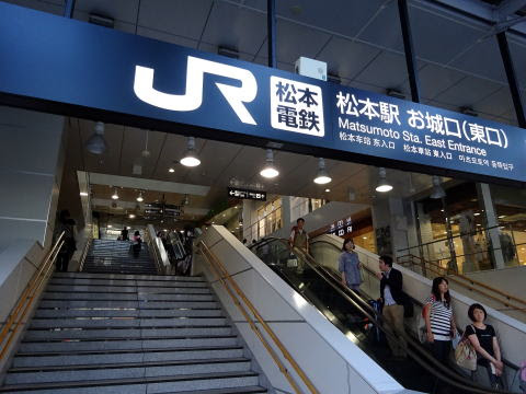 松本駅から徒歩やバス タクシーで松本城へのアクセス方法
