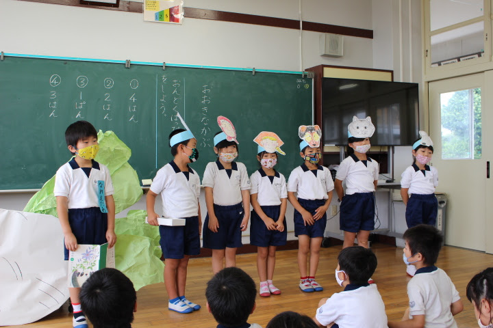 １年生 大きなかぶ の朗読劇 志布志市立有明小学校