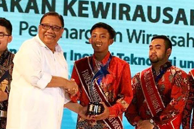 Planter Craft Antarkan Faldi Adisajana Raih Juara II Planter Craft Antarkan Faldi Adisajana Raih Juara II