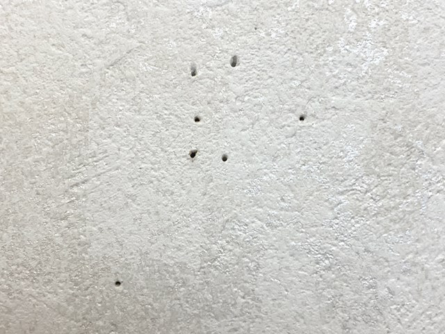 壁紙の押しピン穴を補修 専用品は凄かった 無駄遣い備忘録