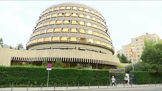 Imatge de la façana del Tribunal Constitucional