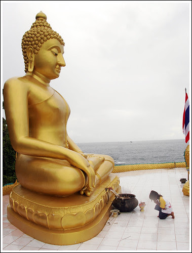 Just off the due south of Phuket in that place are a pose out of modest islands such every bit Koh Bon Bangkok Map; Koh Kaew Yai - Boat trip from Rawai Beach
