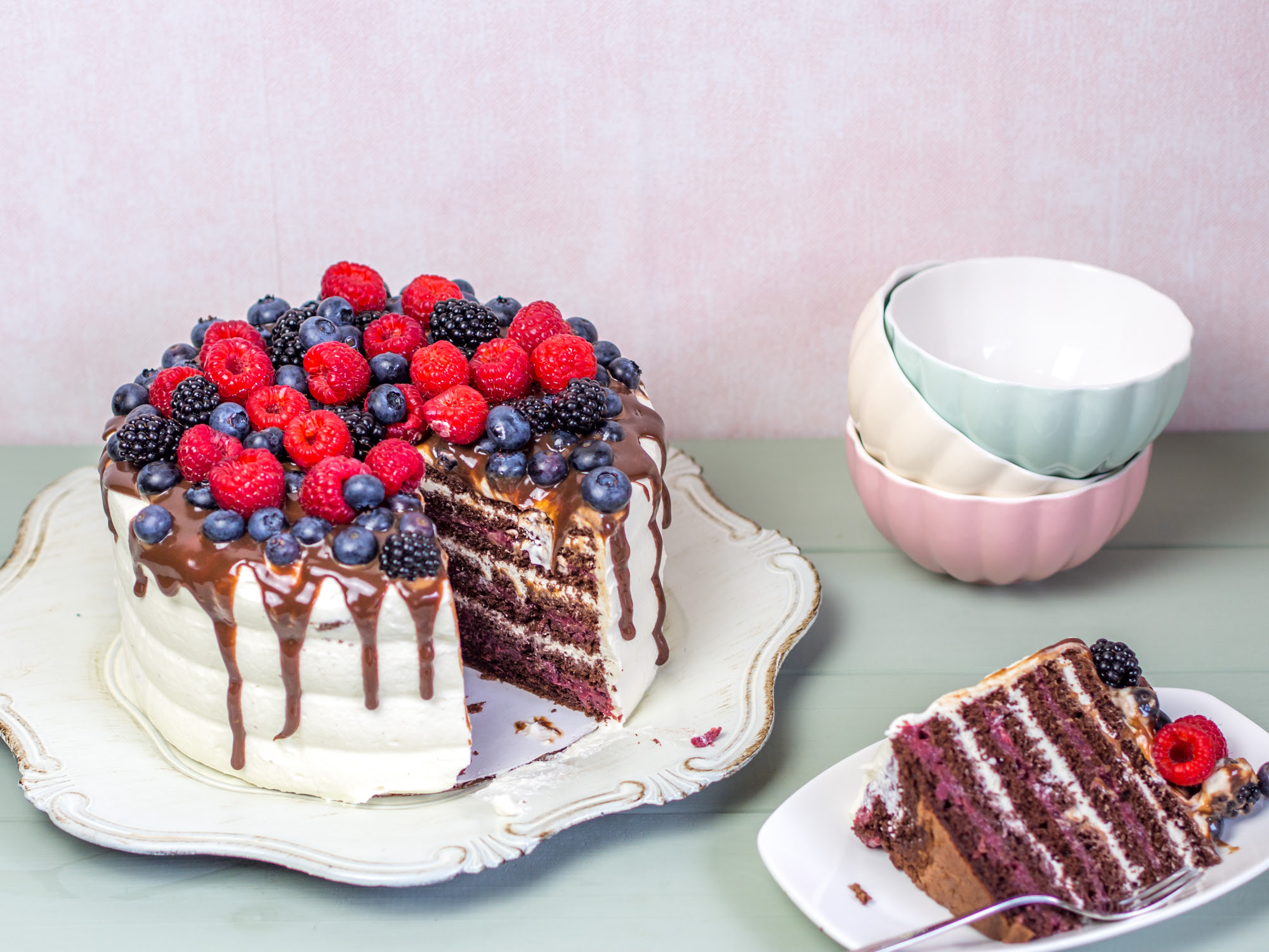 Waldfrucht-Nougat-Torte mit Sahne-Mascarpone-Creme und ...
