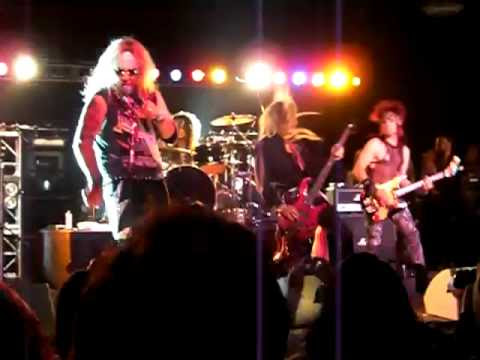 la ink wallpaper. wIth Kat Von D / La Ink