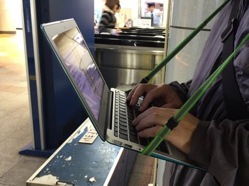 馬鹿注意 Macbook Airを立ちながら使えるようにしてみたら凄かった