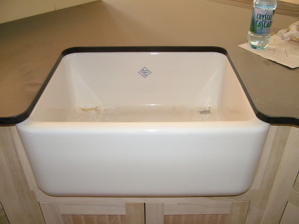 Pictures of properly installed farm sink counter top design, interior decoration, home design, photos, and home decor Sinks That Sit On Top Of Counter 768 x 1024