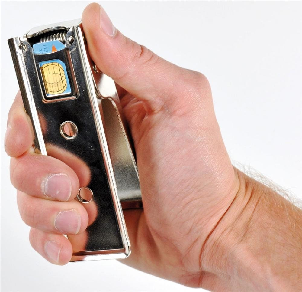 MicroSIM cutter