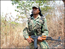 Troops hunting for Maoist rebels in Jharkhand
