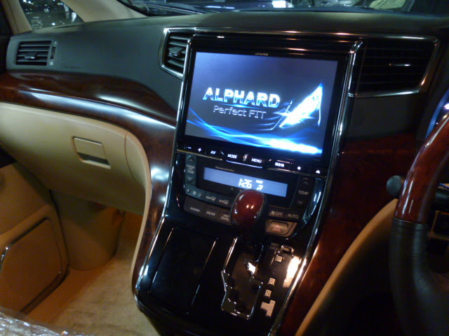 アルファードにｂｉｇ ｘの１０インチナビを その2 ウィズ ブログ