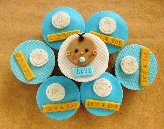 cupcakes the b cupcakes and then the absolutely adorable little teddy ...