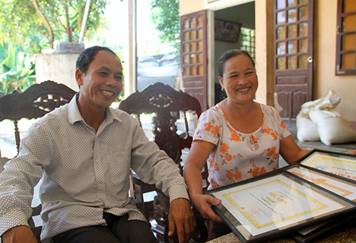 bo-me-ke-ve-cuoc-doi-nhu-co-tich-cua-do-cu-le-van-cong