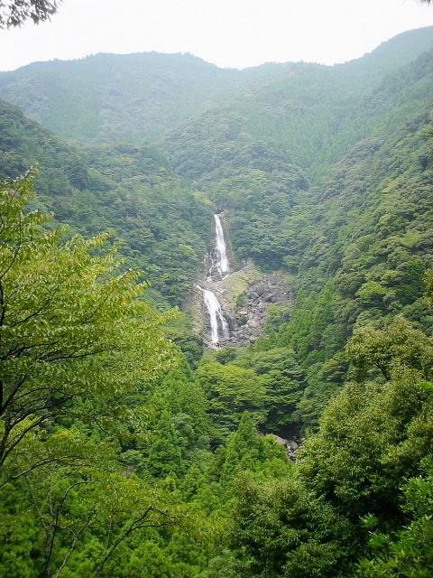 鼻白の滝