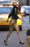 sexy-Kate-Hudson-legs-3
