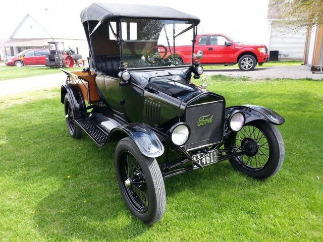 Seller of Classic Cars  1917 Ford Model T Black/Black