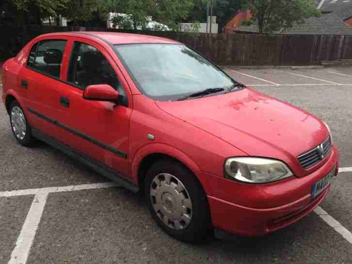 2002 VAUXHALL ASTRA CLUB 8V RED. car for sale